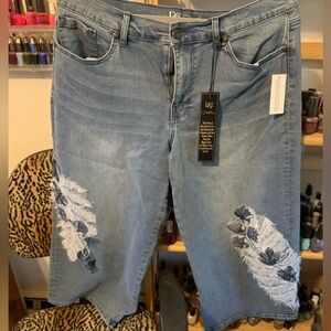 DG2 by diane gilman wide leg, gaucho cropped jeans